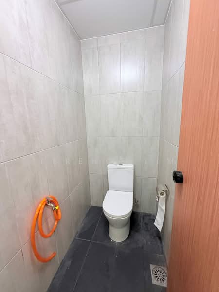 Kilang Kluster untuk Dijual di Taman Desa Cemerlang (Ulu Tiram) - Terence Lim - Bathroom - PropertyGuru.com.my