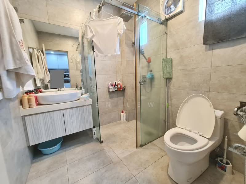 Rumah Berkembar untuk Dijual di Taman Bukit Segar (Cheras) - Ken Lew - Bathroom - PropertyGuru.com.my