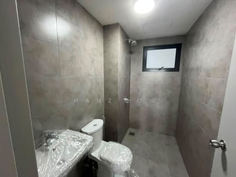 Servis Apartment untuk Disewa di One Equine - Hanz Low - Bathroom - PropertyGuru.com.my
