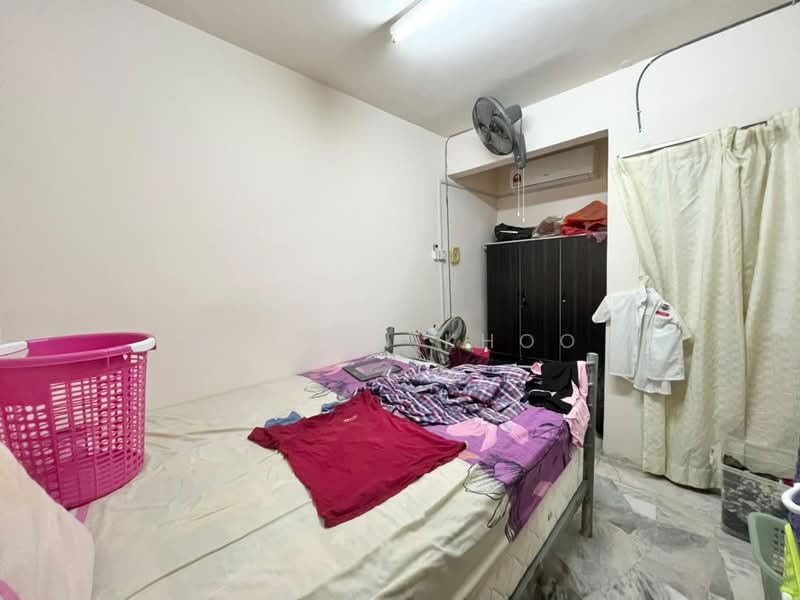 2-storey Terraced House for Sale in Taman Desa Country Homes (Rawang) - Evelyn Khoo - Bedroom - PropertyGuru.com.my