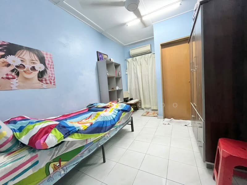 2-storey Terraced House for Sale in Taman Desa Country Homes (Rawang) - Evelyn Khoo - Bedroom - PropertyGuru.com.my