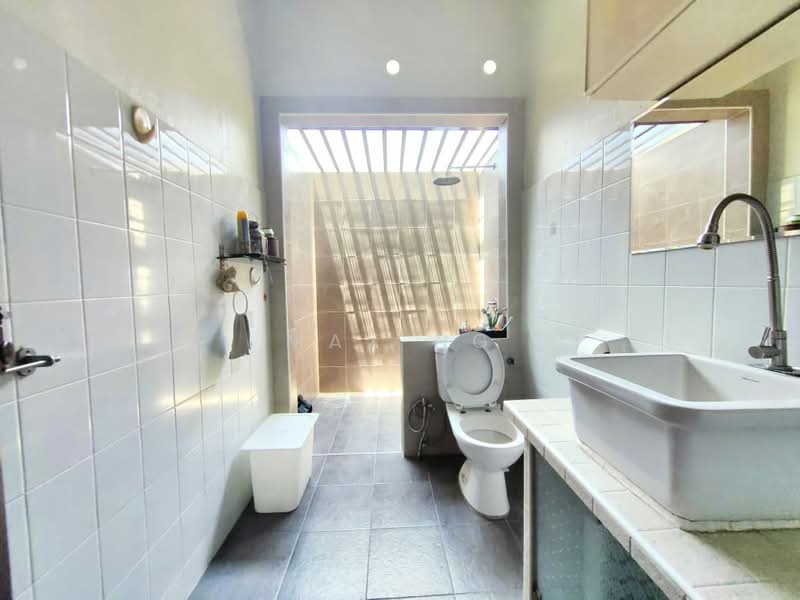 Bungalow House for Sale in Tanjung Bungah (Penang) - Max Ng - Bathroom - PropertyGuru.com.my