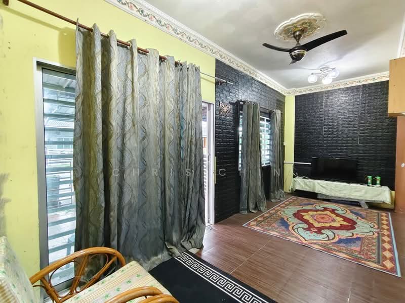 1-storey Terraced House for Sale in Ipoh (Perak) - Chris Chin - Living Room - PropertyGuru.com.my