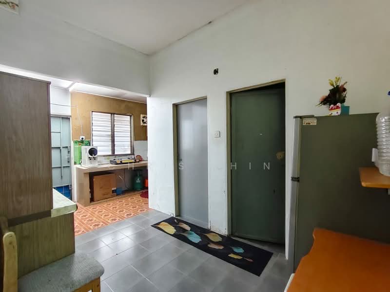 1-storey Terraced House for Sale in Ipoh (Perak) - Chris Chin - Kitchen - PropertyGuru.com.my
