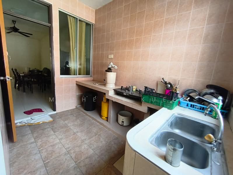 Rumah Teres 1-Tingkat untuk Disewa di Taman Impian Emas (Skudai) - Michelle Kueh - Kitchen - PropertyGuru.com.my