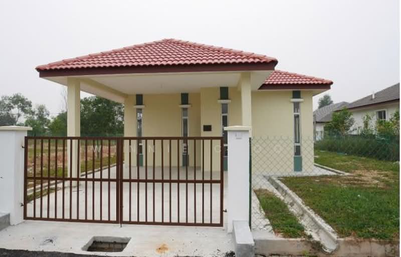 Bungalow for Rent in Bandar Tasik Senangin (Lenggeng) - Winnie Chooi - Exterior - PropertyGuru.com.my