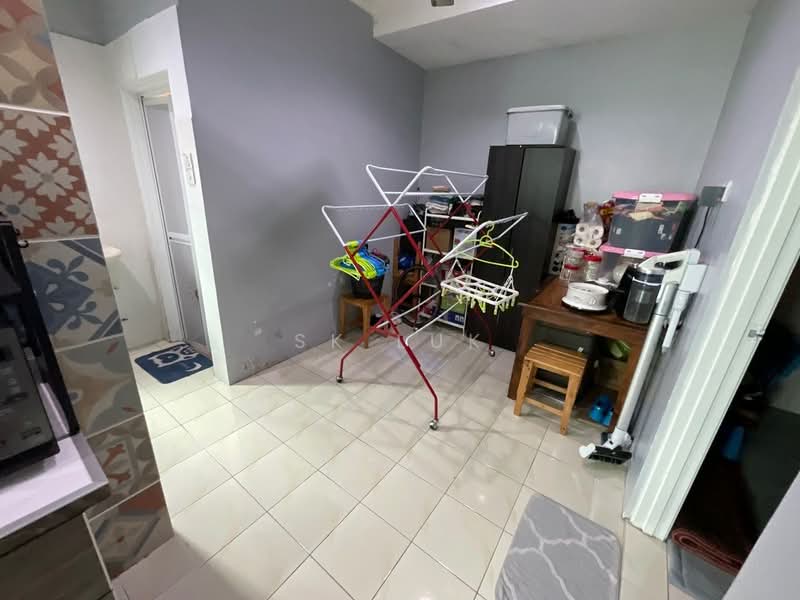Semi-Detached House for Sale in Taman Pinggiran Pelangi Fasa 2 (Rawang) - SK Luk - Interior - PropertyGuru.com.my