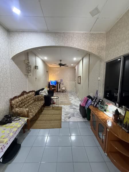 Rumah Teres 1 Tingkat untuk Dijual di Taman Cheras Jaya (Cheras) - Fiqri Hazim Rozmi - Living Room - PropertyGuru.com.my