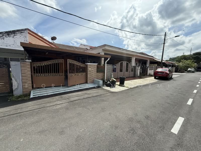 Rumah Teres 1 Tingkat untuk Dijual di Taman Cheras Jaya (Cheras) - Fiqri Hazim Rozmi - Exterior - PropertyGuru.com.my