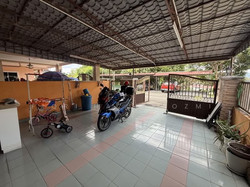 Rumah Teres 1 Tingkat untuk Dijual di Taman Cheras Jaya (Cheras) - Fiqri Hazim Rozmi - Exterior - PropertyGuru.com.my