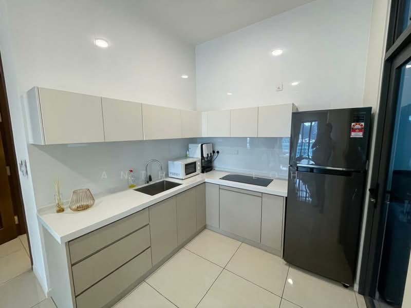 Condominium for Rent at Queens Residences Q2 @ Queens Waterfront - Anthony Loh - Kitchen - PropertyGuru.com.my