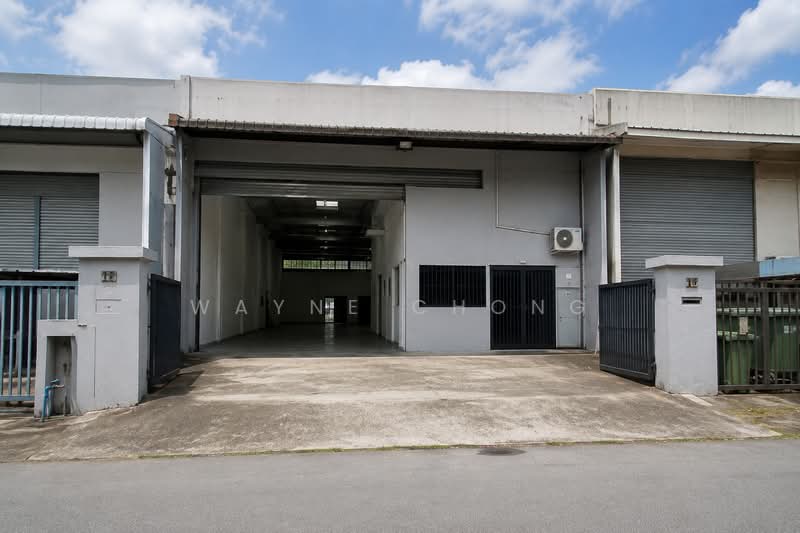 Kilang untuk Dijual di Taman Perindustrian Taming Jaya (Balakong) - Wayne Chong - Exterior - PropertyGuru.com.my