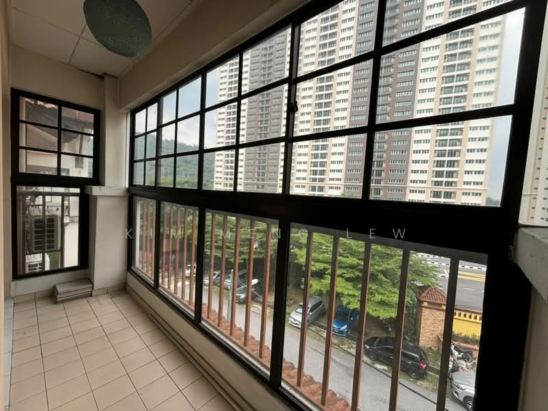 Townhouse for Rent in Batu Caves (Selangor) - Kim Meng Lew - Balcony - PropertyGuru.com.my