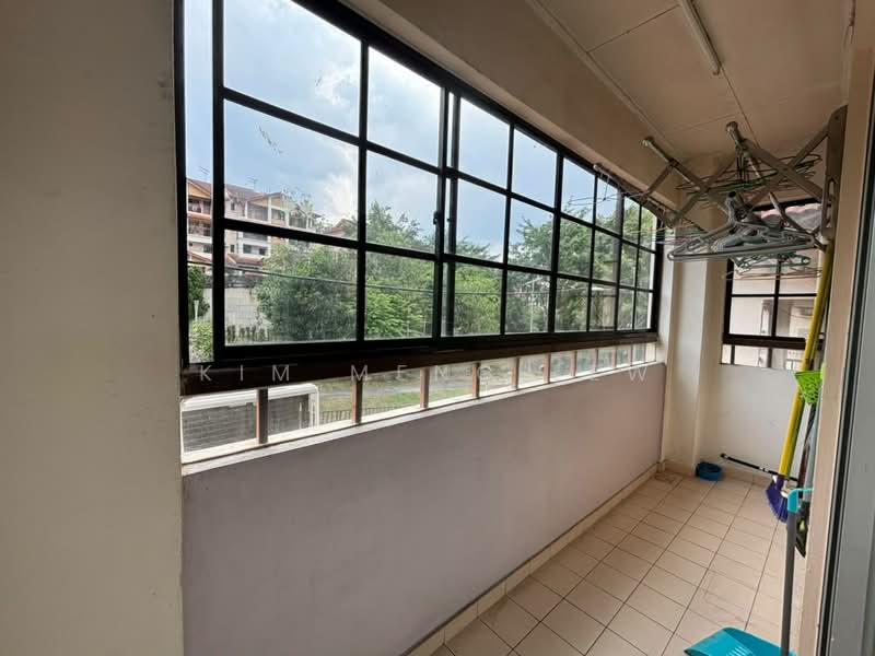 Townhouse for Rent in Batu Caves (Selangor) - Kim Meng Lew - Balcony - PropertyGuru.com.my