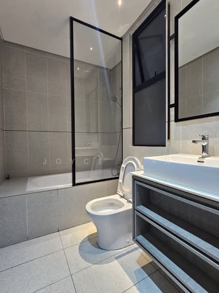 Service Residence for Sale at Millerz Square Serviced Residence - Joyce Chan - Bathroom - PropertyGuru.com.my