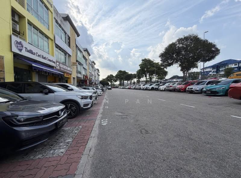 Shop for Rent in Taman Molek (Johor Bahru) - Pan Pan - PropertyGuru.com.my