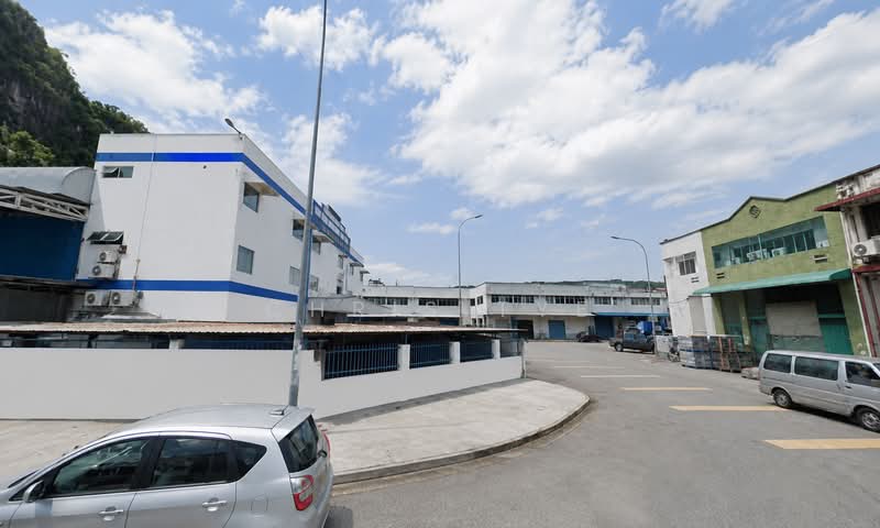Terrace Factory for Sale in Taman Industri Bolton (Batu Caves) - Chris Tye - Exterior - PropertyGuru.com.my