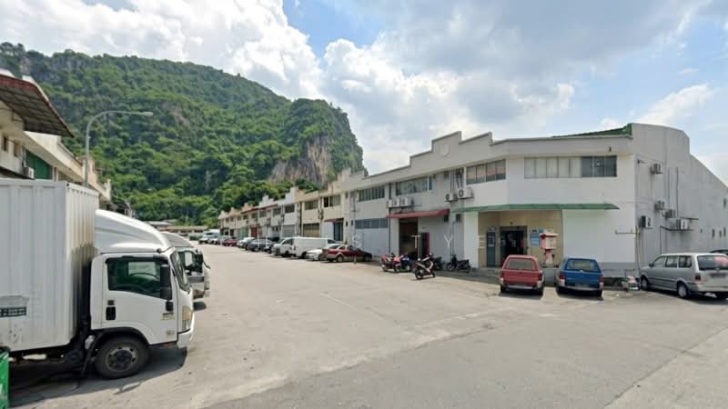Terrace Factory for Sale in Taman Industri Bolton (Batu Caves) - Chris Tye - Exterior - PropertyGuru.com.my