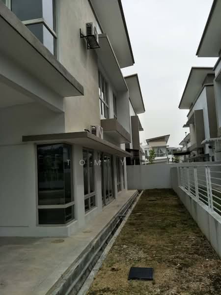 Rumah Kluster untuk Dijual di Sunway Alam Suria (Shah Alam) - Tom Yip - Exterior - PropertyGuru.com.my