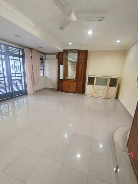 Rumah Teres 2 Tingkat untuk Dijual di Taman Pelangi (Johor Bahru) - Daniel Yong - Living Room - PropertyGuru.com.my
