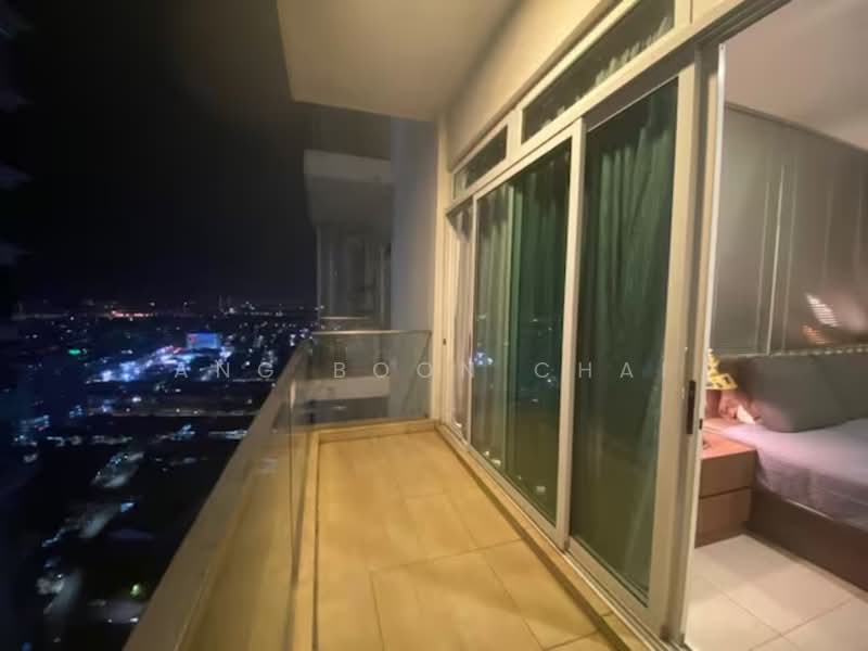 Kondominium untuk Disewa di KSL D'Esplanade Residence - Ang Boon Chai - Balcony - PropertyGuru.com.my