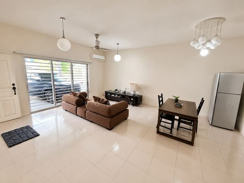 Rumah Teres 2 Tingkat untuk Dijual di Sunway Alam Suria (Shah Alam) - Tom Yip - Living Room - PropertyGuru.com.my