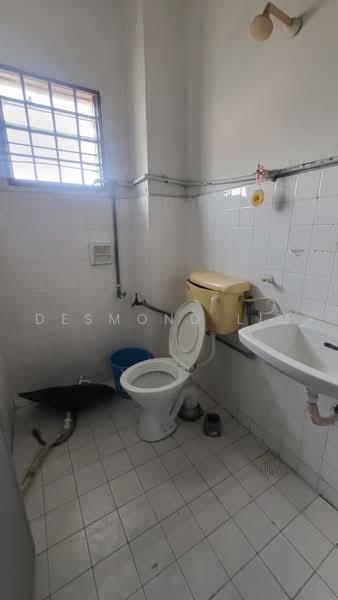 Rumah Teres 2 Tingkat untuk Dijual di Ulu Tiram (Johor) - Desmond Lim - Bathroom - PropertyGuru.com.my