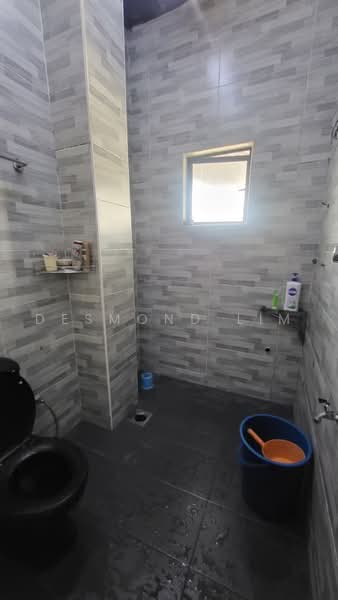 Rumah Teres 2 Tingkat untuk Dijual di Ulu Tiram (Johor) - Desmond Lim - Bathroom - PropertyGuru.com.my