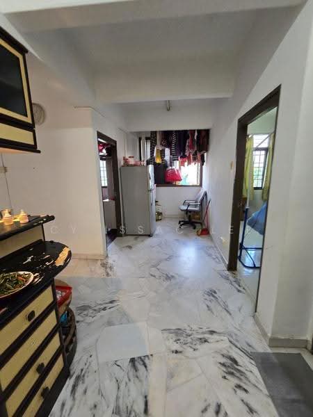 Rumah Flat untuk Dijual di Taman Bukit Jambul - Cy Issac Lee - Corridor - PropertyGuru.com.my