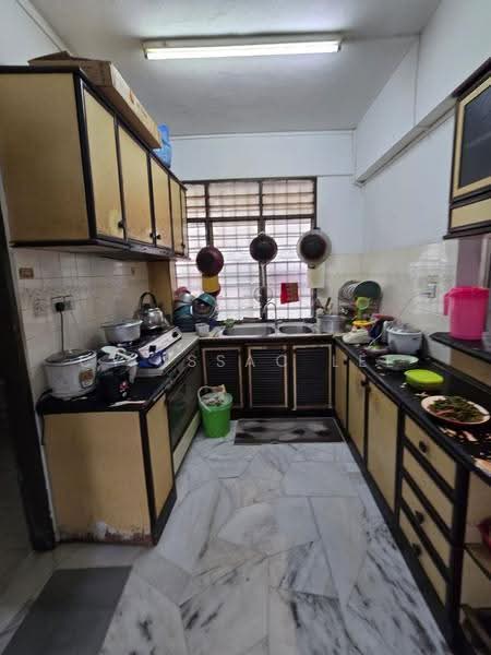 Rumah Flat untuk Dijual di Taman Bukit Jambul - Cy Issac Lee - Kitchen - PropertyGuru.com.my
