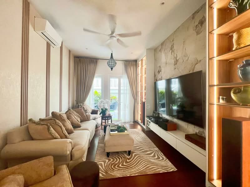 Rumah Berkembar untuk Dijual di Mont Kiara (Kuala Lumpur) - Edison Gan - Living Room - PropertyGuru.com.my