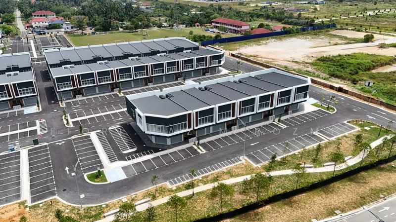 Shop / Office untuk Disewa di Bandar Serenia (Dengkil) - Fiqri Hazim Rozmi - Exterior - PropertyGuru.com.my