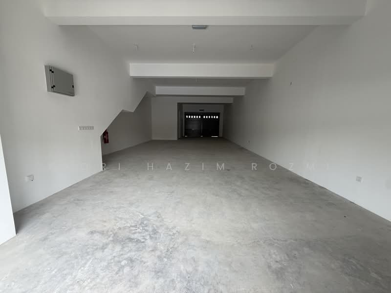 Shop / Office for Rent in Bandar Serenia (Dengkil) - Fiqri Hazim Rozmi - Interior - PropertyGuru.com.my