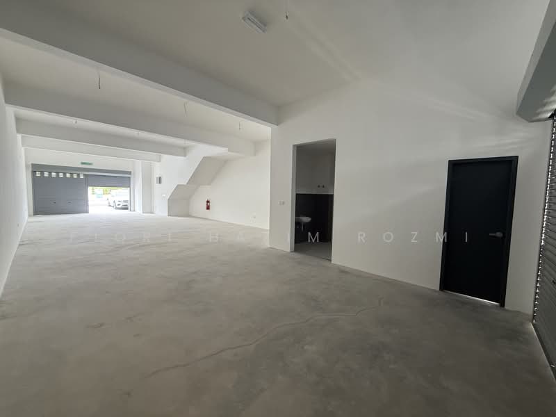 Shop / Office for Rent in Bandar Serenia (Dengkil) - Fiqri Hazim Rozmi - Interior - PropertyGuru.com.my