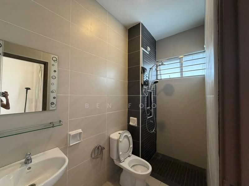 Semi-Detached House for Sale in Bandar Dato Onn (Tebrau) - Ben Foo - Bathroom - PropertyGuru.com.my