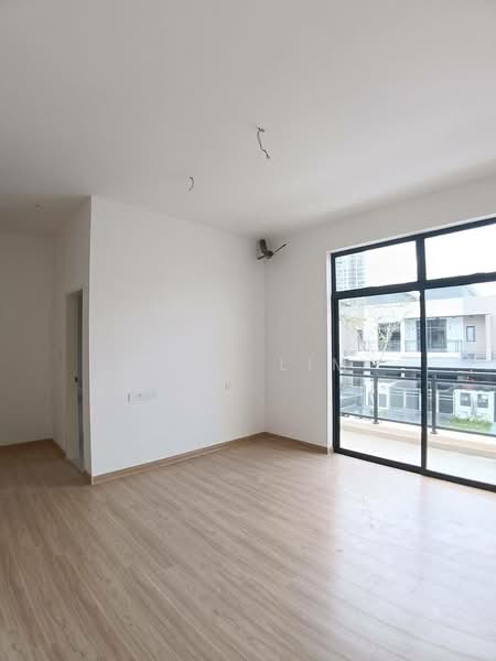 2-storey Terraced House for Sale in Tampoi (Johor) - Karl Lim - Living Room - PropertyGuru.com.my