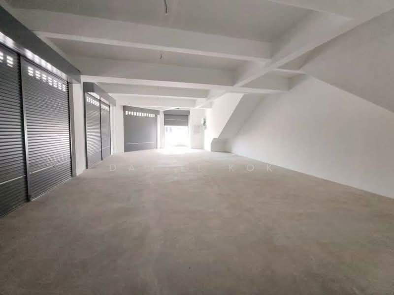 Shop for Rent in Bandar Bukit Raja (Klang) - Daniel Kok - Interior - PropertyGuru.com.my