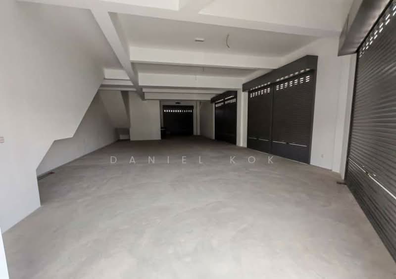 Shop for Rent in Bandar Bukit Raja (Klang) - Daniel Kok - Interior - PropertyGuru.com.my
