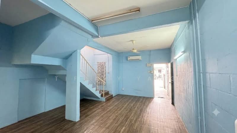 Rumah Teres 2-Tingkat untuk Dijual di Taman Pelangi (Rawang) - Tiffany Yang - Living Room - PropertyGuru.com.my