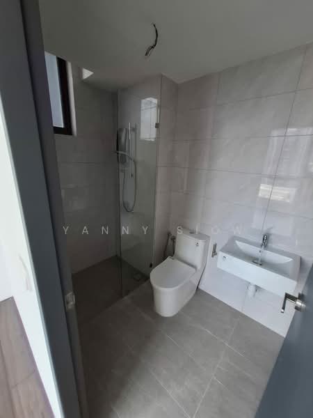 Service Residence for Rent at Altris Residences @ The Quartz WM - Yanny Siow - Bathroom - PropertyGuru.com.my