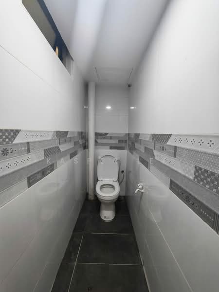 Rumah Flat untuk Dijual di Rumah Pangsa Sri Orkid (Ehsan Jaya) - Kasper Lee - Bathroom - PropertyGuru.com.my