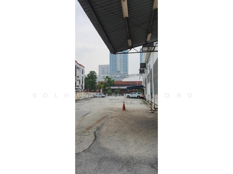 Warehouse for Rent in Seksyen 13 (Petaling Jaya) - Solha Binti Mohd Yusoff - Exterior - PropertyGuru.com.my