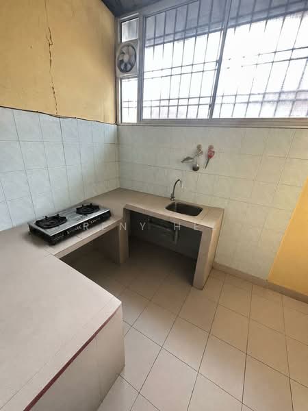 Rumah Teres 1 Tingkat untuk Dijual di Taman Setia Indah (Tebrau) - Reny Hee - Kitchen - PropertyGuru.com.my