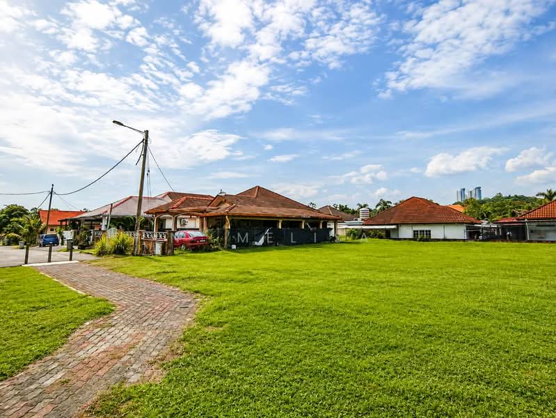 Bungalow House for Sale in Seremban (Negeri Sembilan) - N. Melisa - Exterior - PropertyGuru.com.my