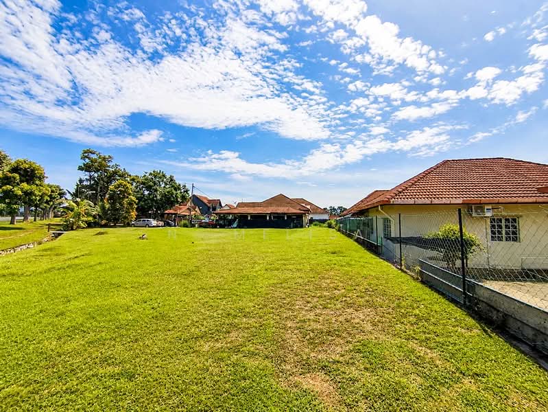 Bungalow House for Sale in Seremban (Negeri Sembilan) - N. Melisa - Exterior - PropertyGuru.com.my