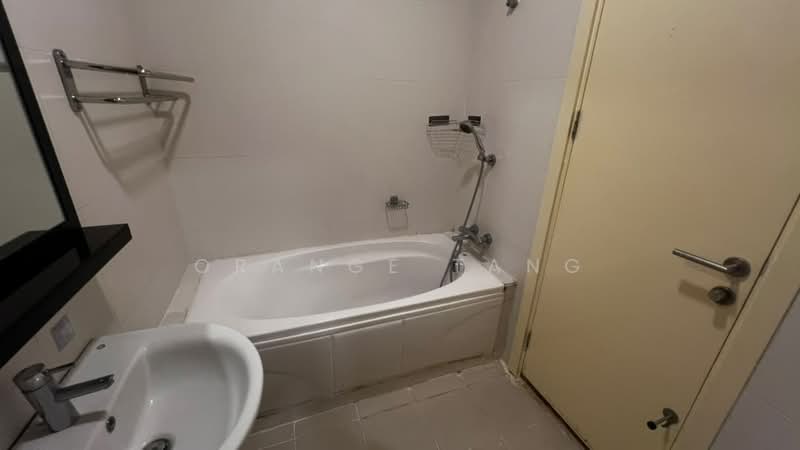 Condominium for Rent at Idaman Residence - Orange Tang - Bathroom - PropertyGuru.com.my