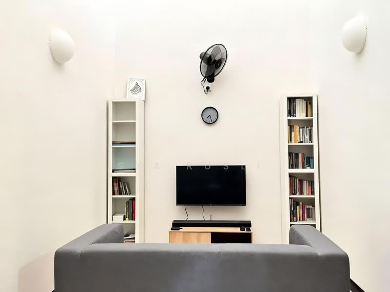 Rumah Teres 2-Tingkat untuk Disewa di Bandar Baru Bangi (Selangor) - Sya Rusli - Living Room - PropertyGuru.com.my