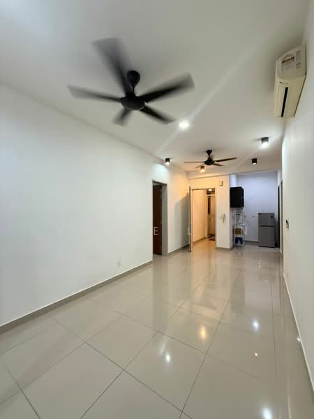 Servis Apartment untuk Disewa di Citizen @ Old Klang Road - Cassie Lian - Living Room - PropertyGuru.com.my