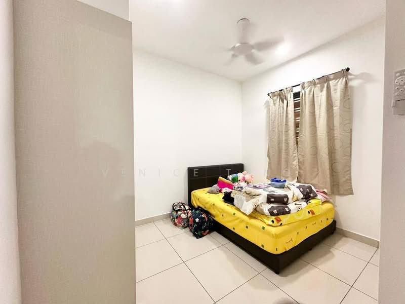 Condominium for Sale at The Raffles Suites - Venice Tang - Bedroom - PropertyGuru.com.my
