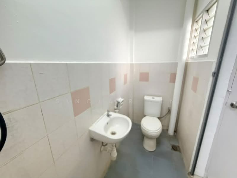 Pangsapuri untuk Disewa di Jayamuda - Sinclair Tan - Bathroom - PropertyGuru.com.my